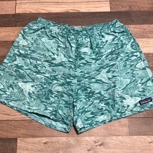 Patagonia baggies Mens medium fish